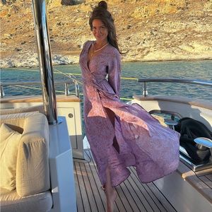 NWT wrap dress. Size medium.